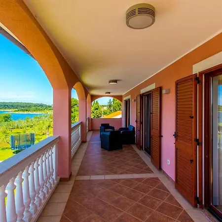 فيلة With 6 Bedrooms In With Private Pool And Wifi