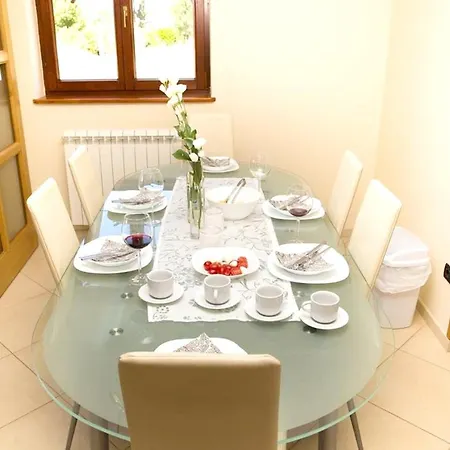 فيلة With 6 Bedrooms In With Private Pool And Wifi *