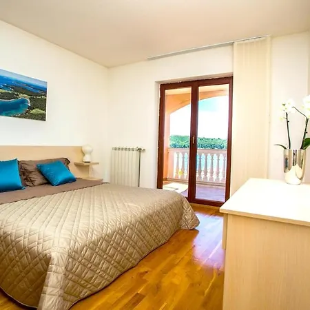 فيلة With 6 Bedrooms In With Private Pool And Wifi *