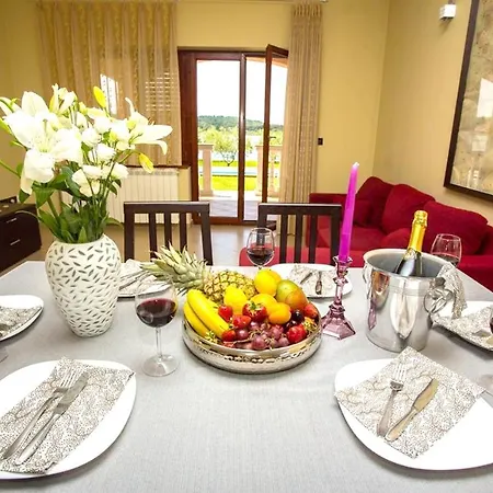 فيلة With 6 Bedrooms In With Private Pool And Wifi *