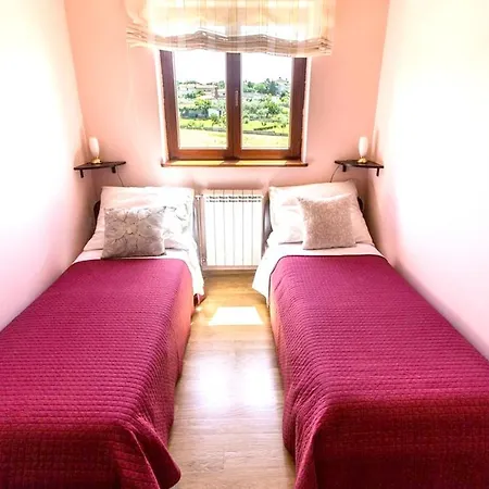 فيلة With 6 Bedrooms In With Private Pool And Wifi بومير