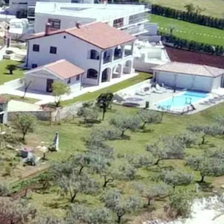 فيلة With 6 Bedrooms In With Private Pool And Wifi